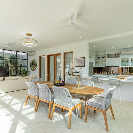 Villa Lumut 3 Bedrooms Central Seminyak 외부 사진