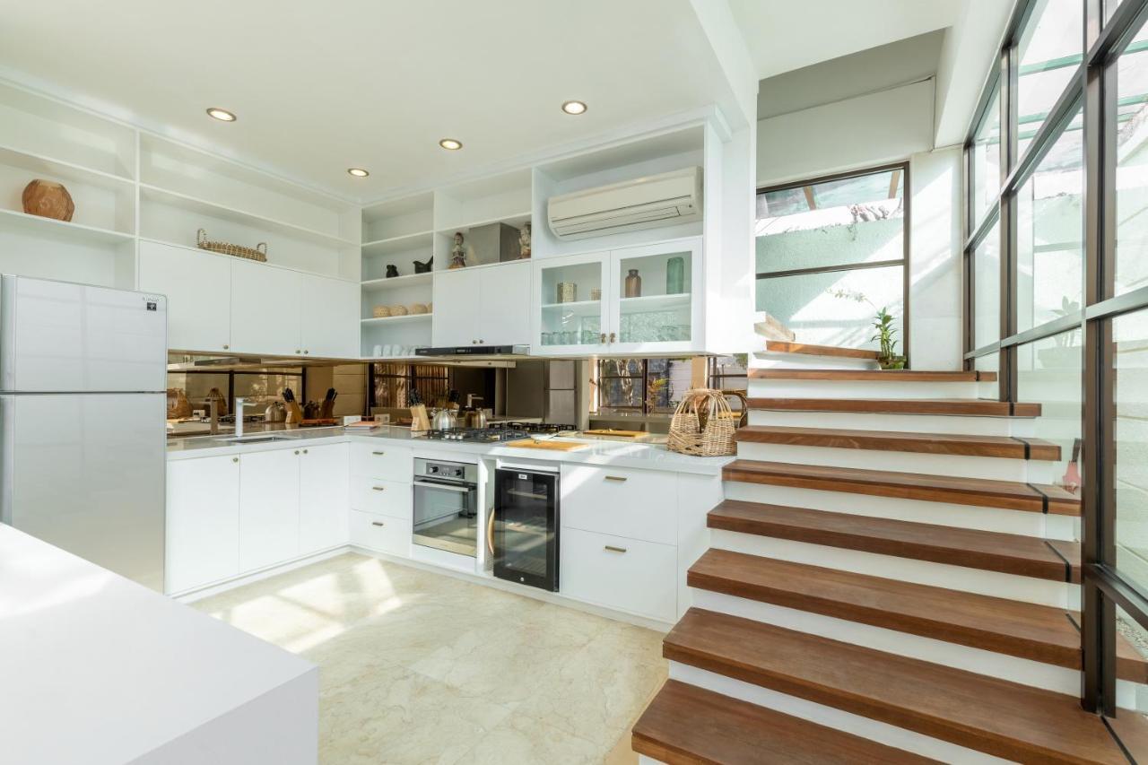 Villa Lumut 3 Bedrooms Central Seminyak 외부 사진